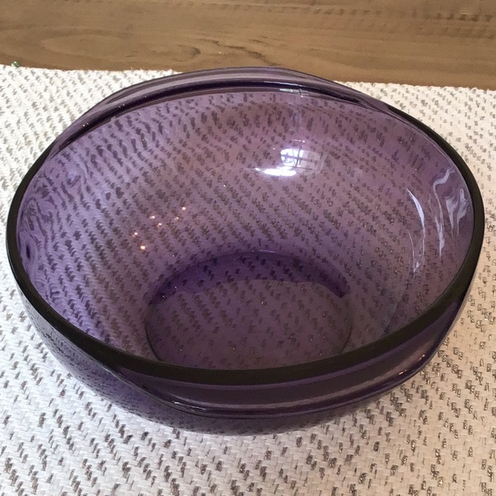 Vintage Pyrex amethyst glass mixing bowl or casserole dish - Picture 8 of 10